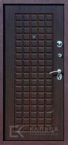 Фото №2 «Металлическая дверь венге с квадратной фрезеровкой и панелью махагон №37»